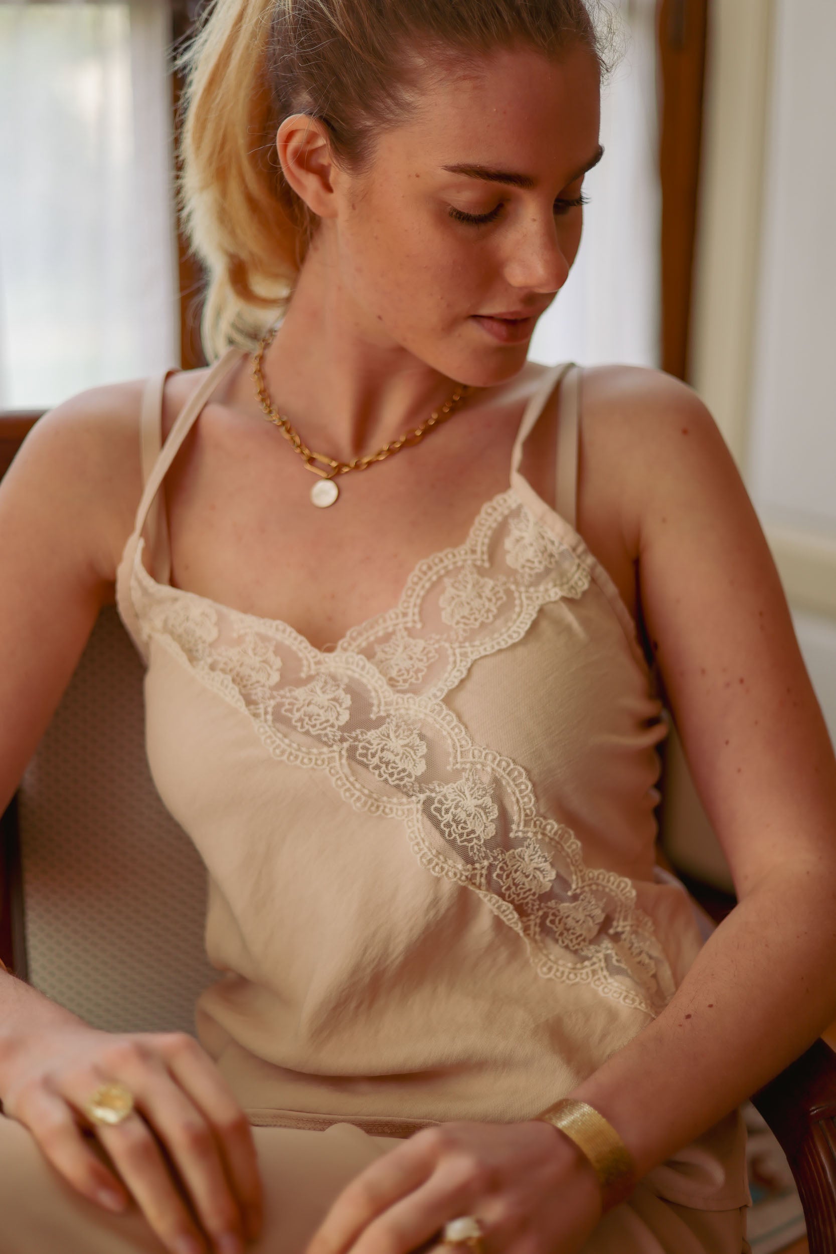Top dentelle