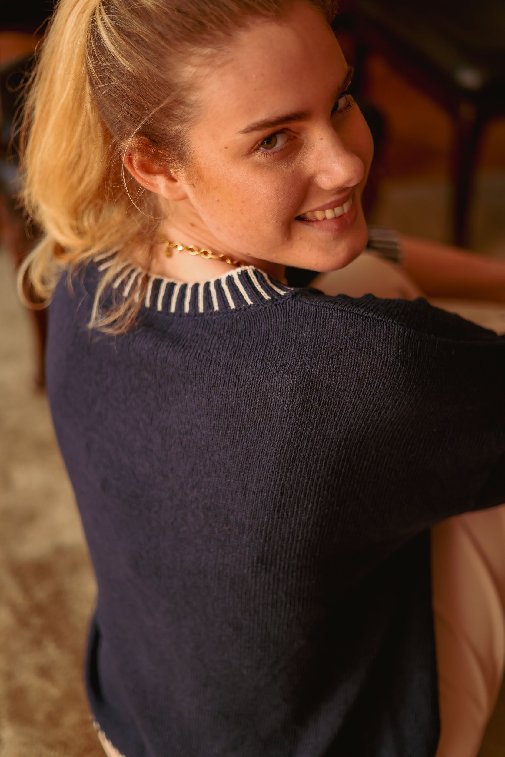 Pull maille coutures