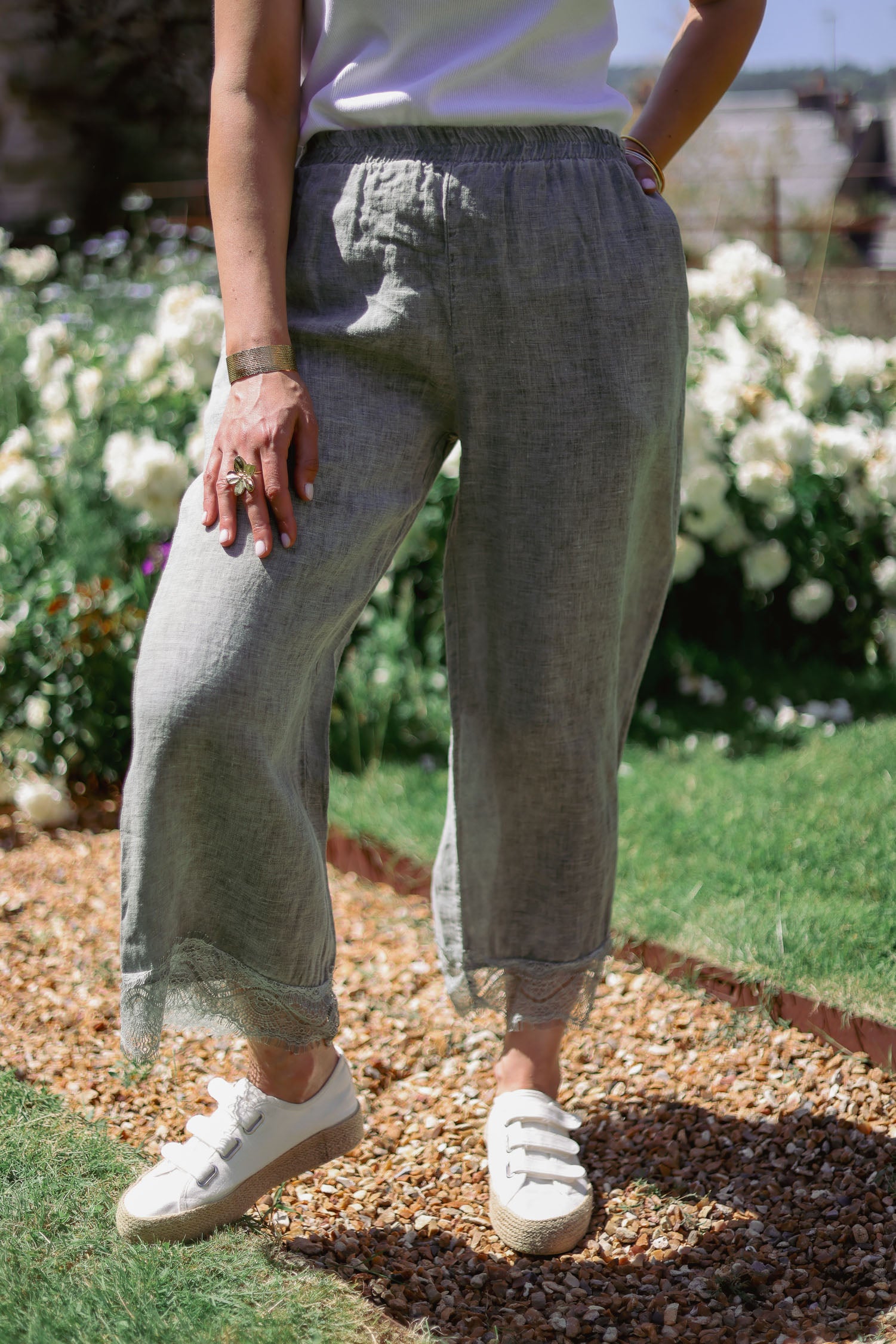 Pantalon dentelle