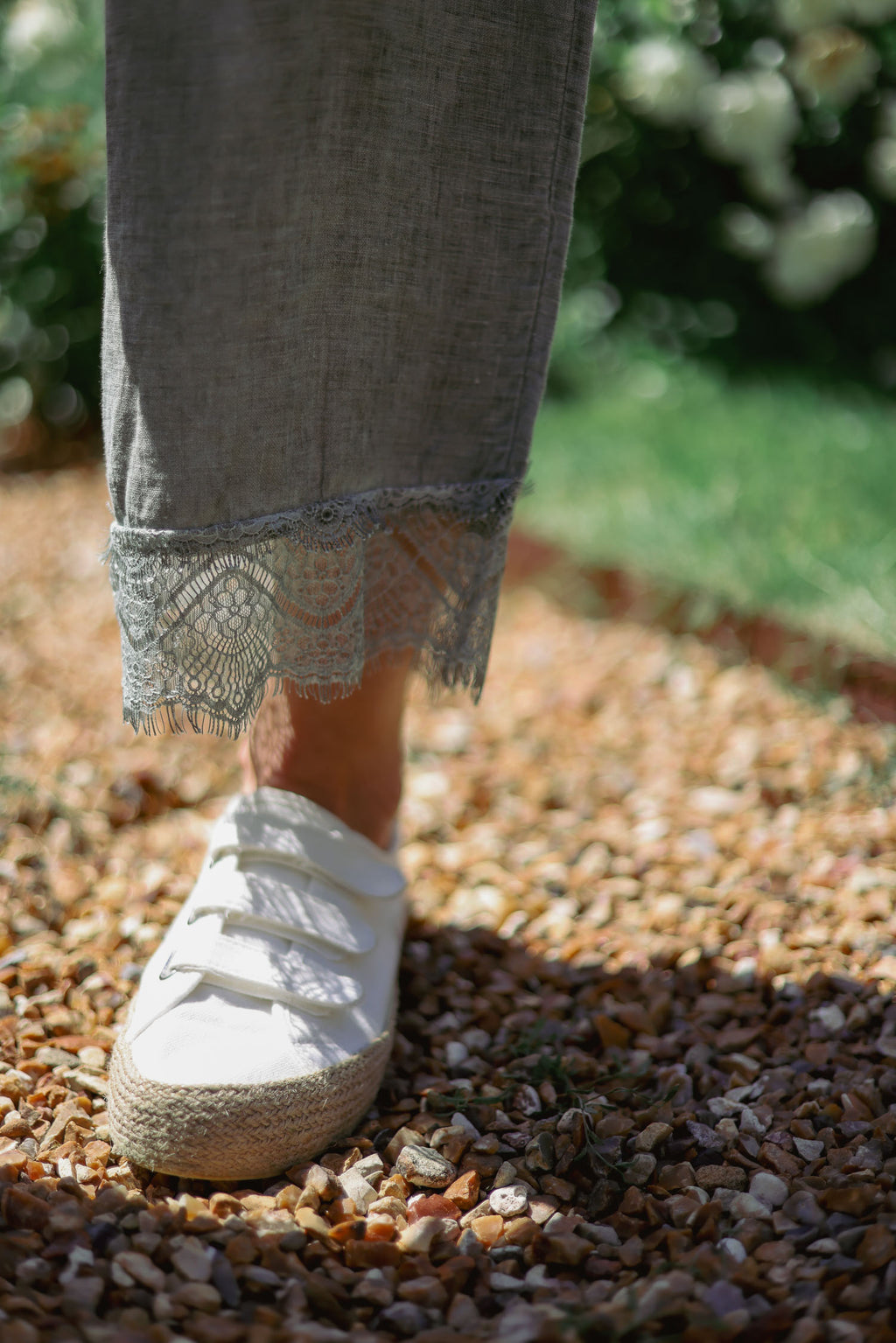 Pantalon dentelle