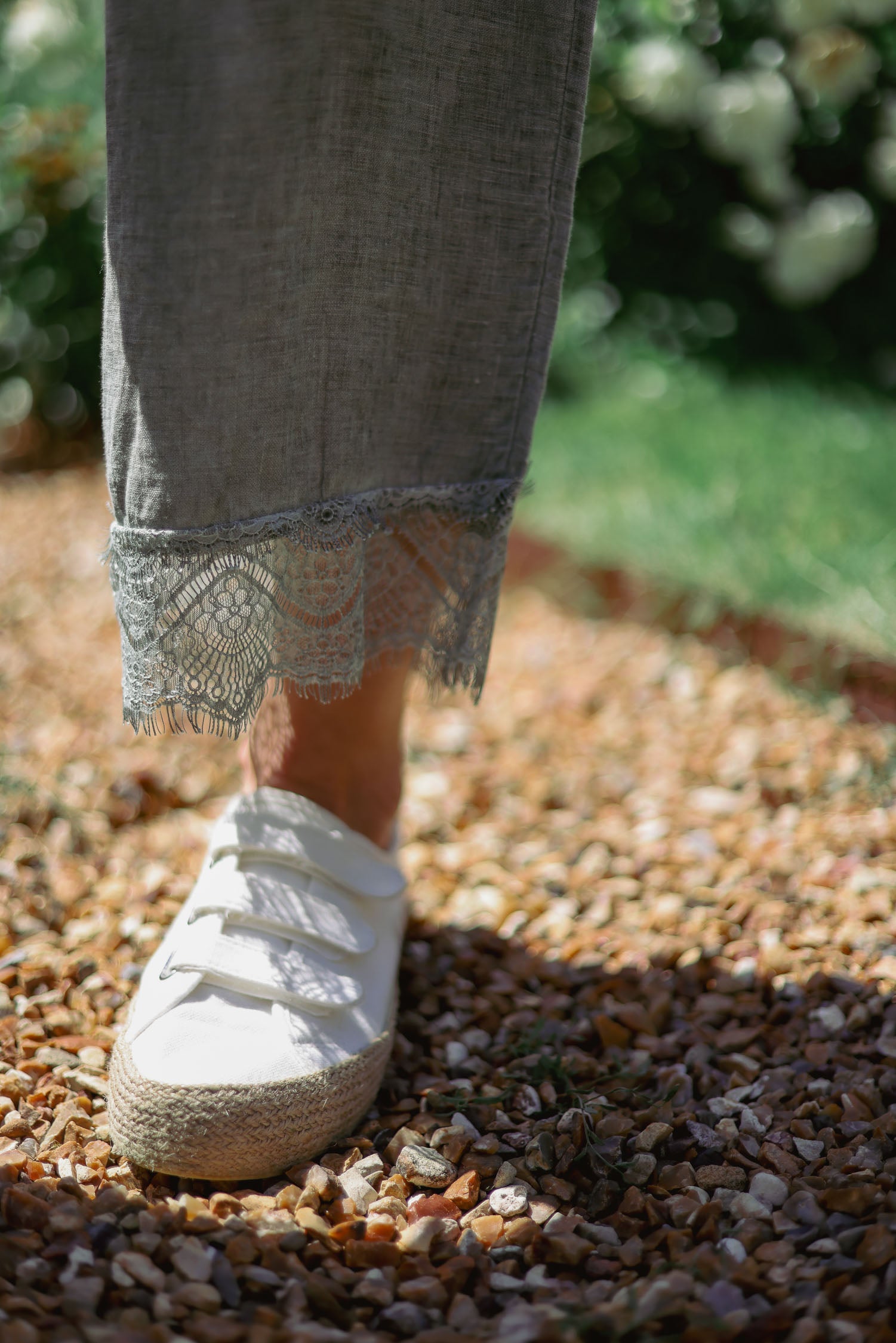 Pantalon dentelle