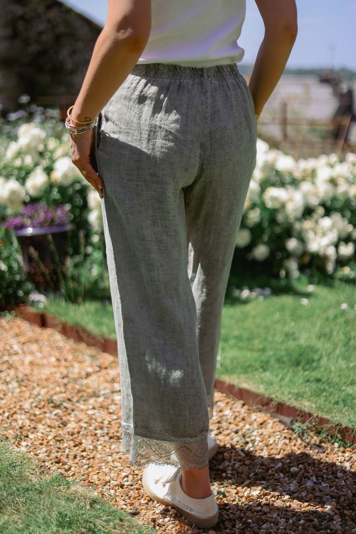 Pantalon dentelle
