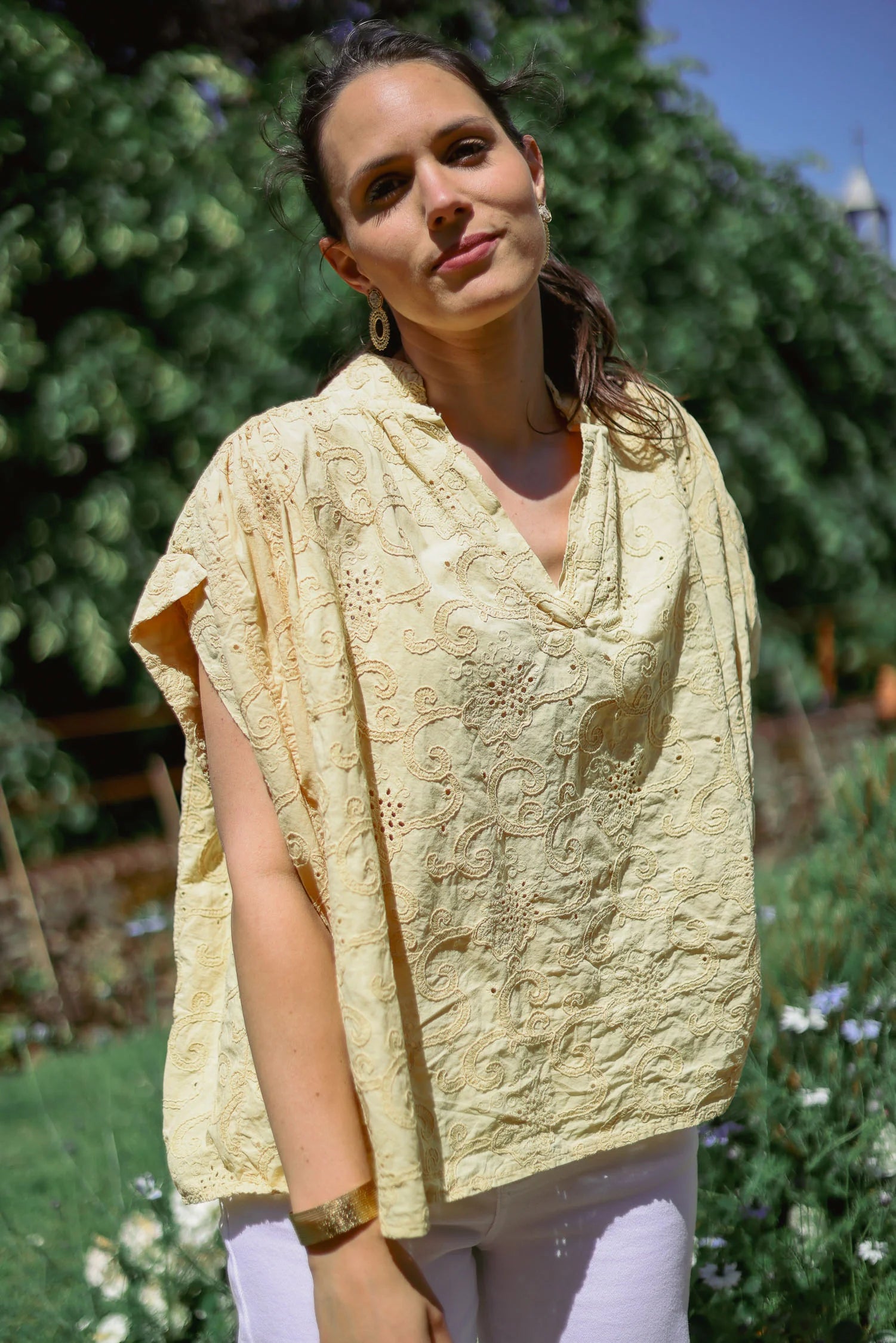 Blouse brodée