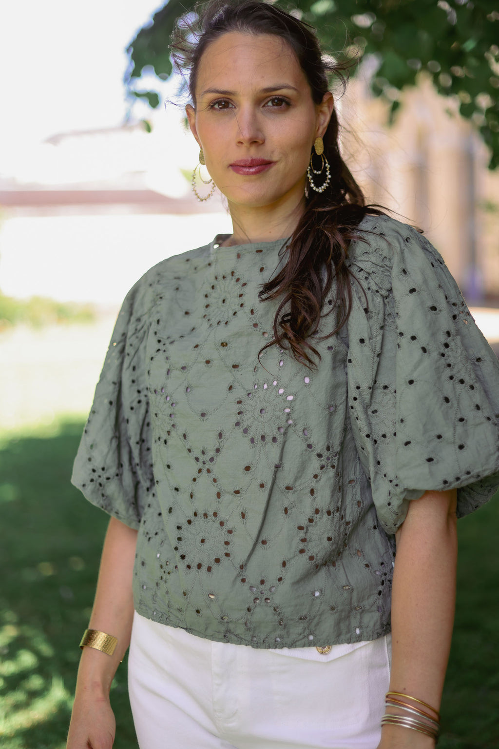 Blouse brodée