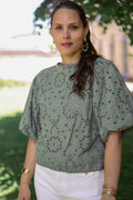 Blouse brodée