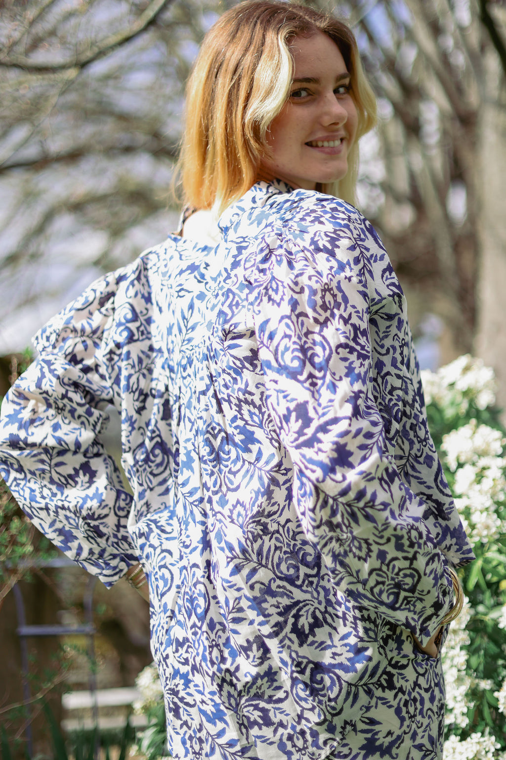 Chemise fleurie
