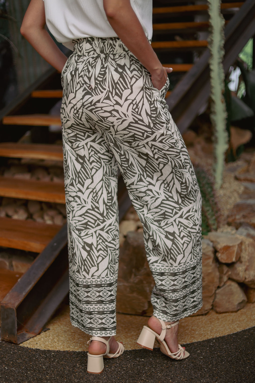 Pantalon fluide motifs