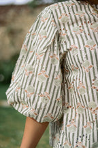 Blouse brodée fleurie