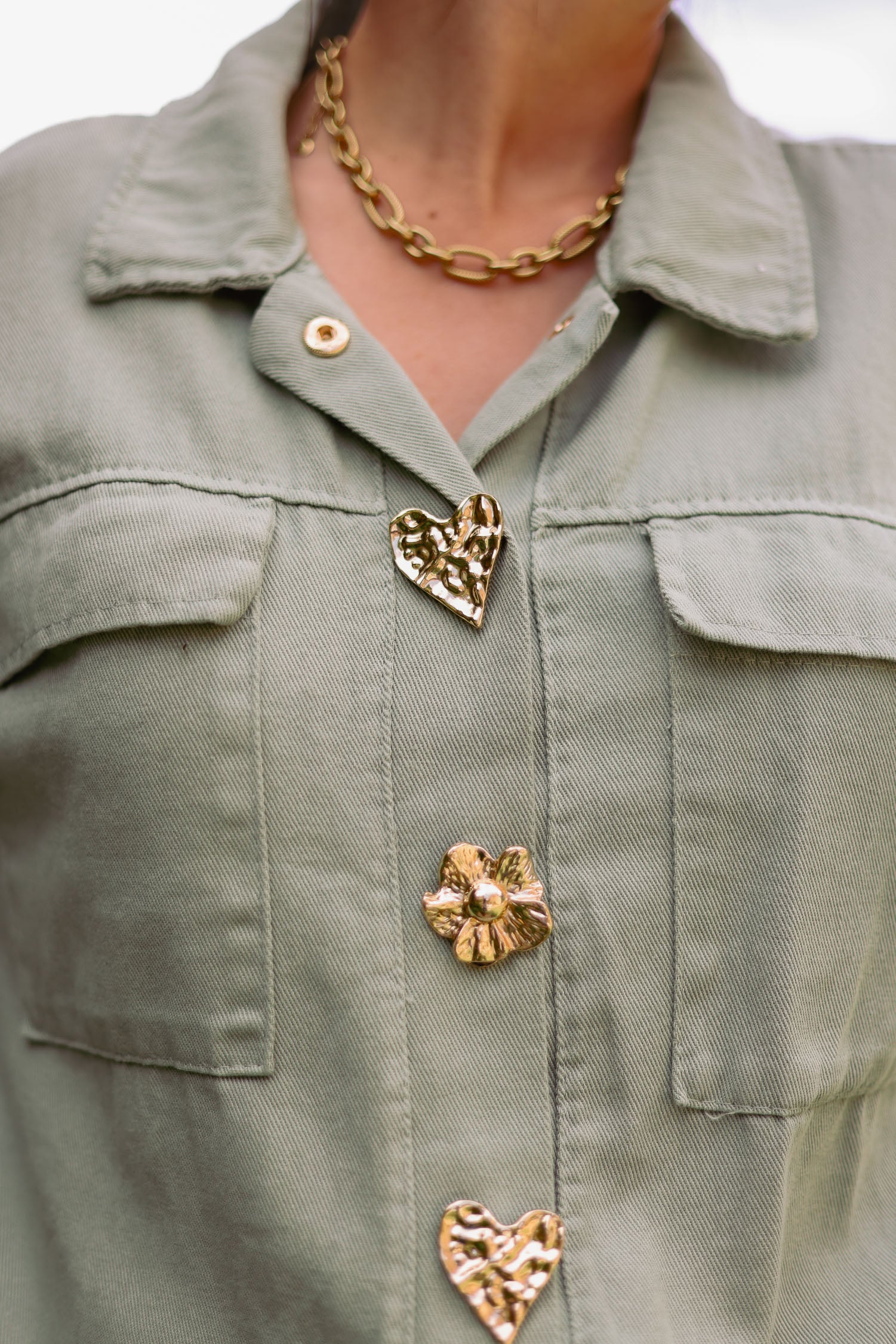 Veste boutons bijoux