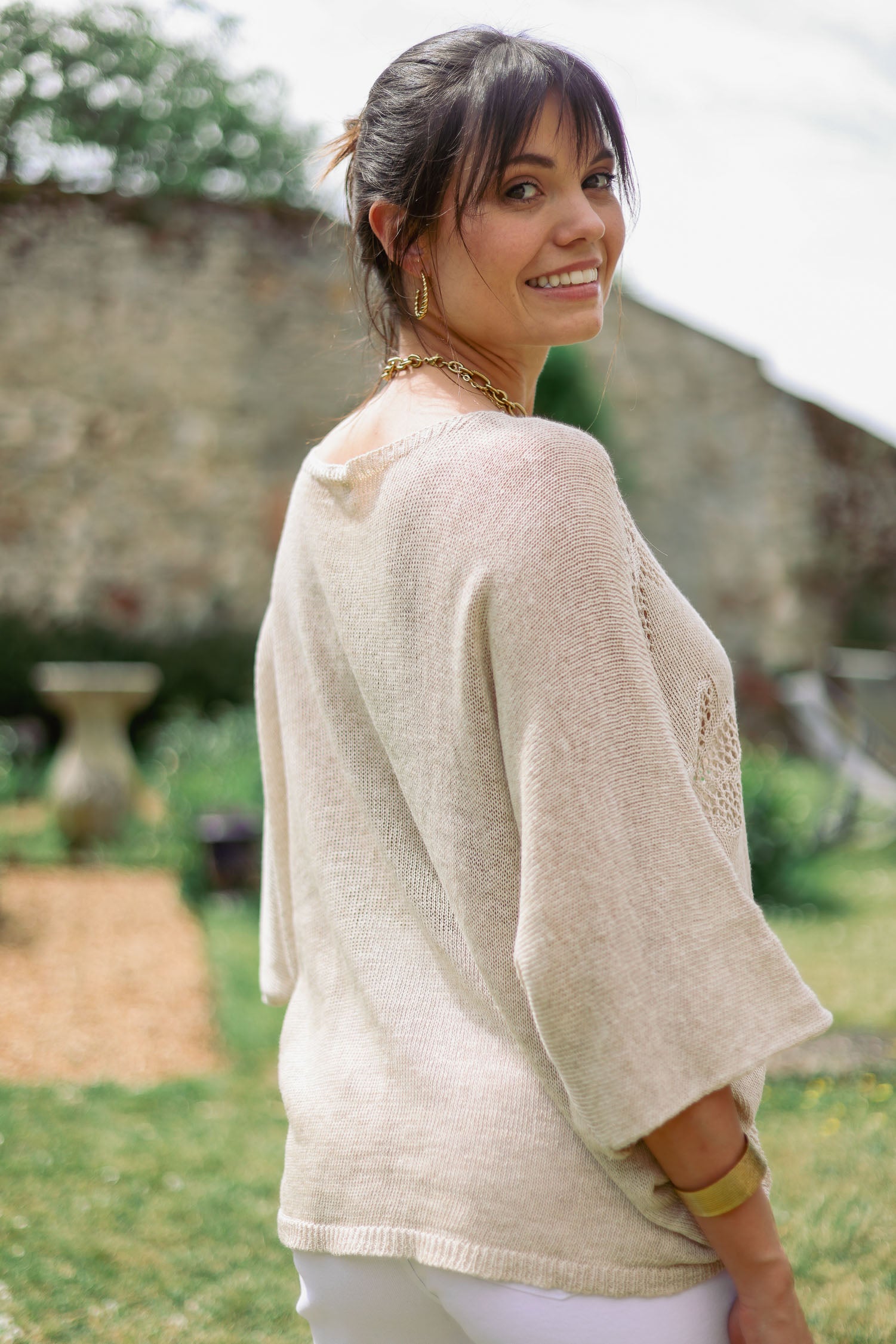 Pull fleurs ajouré