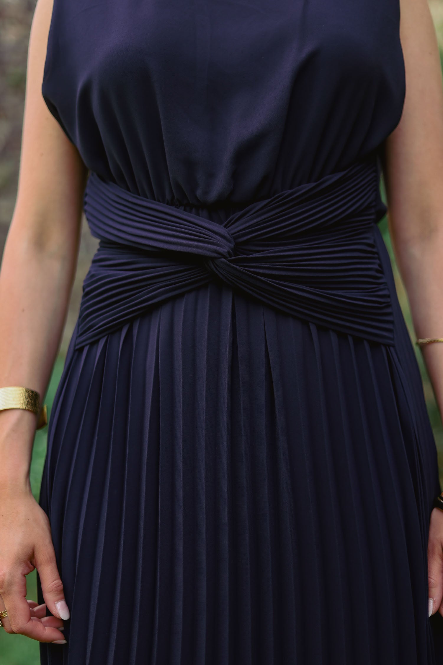 Robe plissée torsadée
