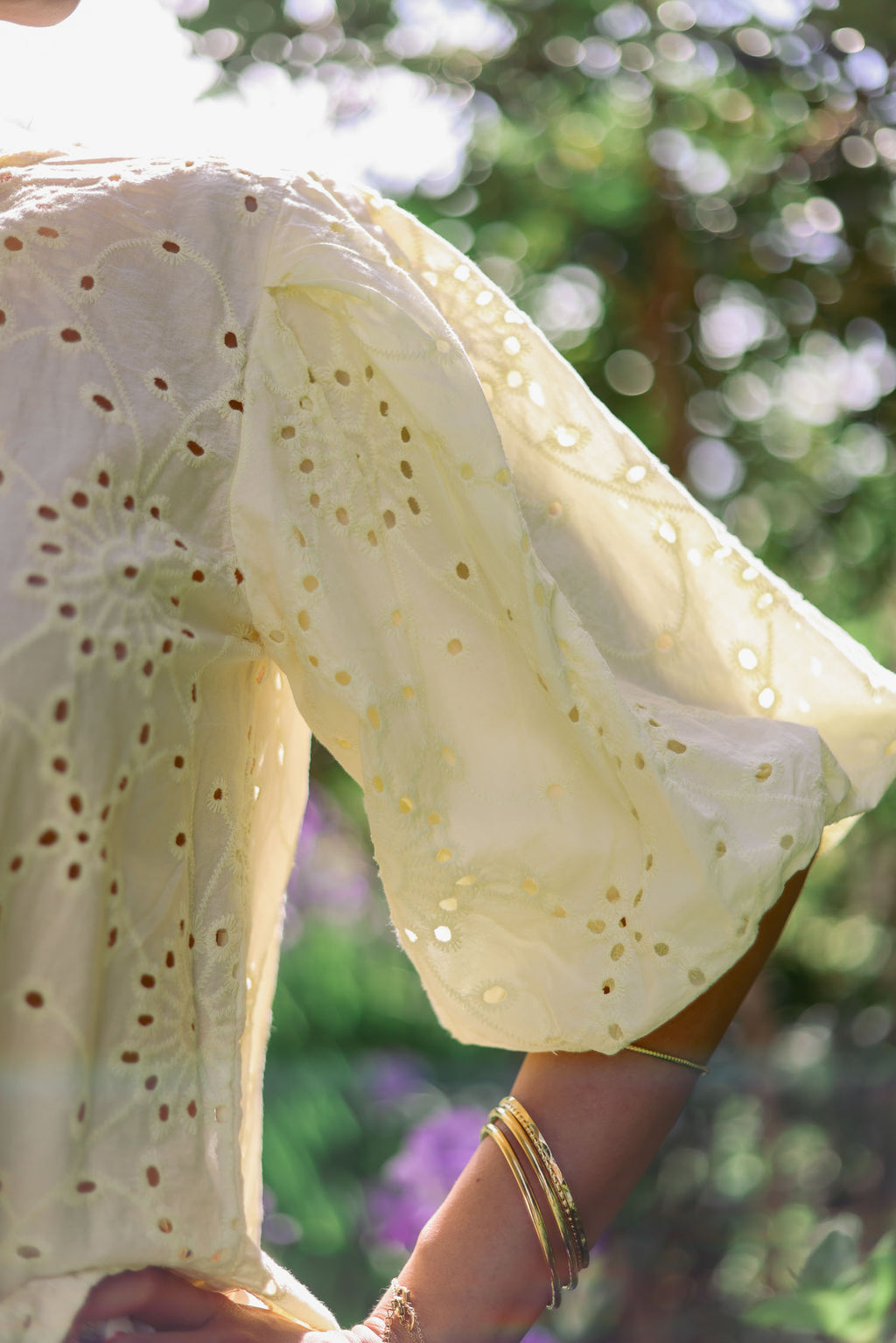Blouse brodée