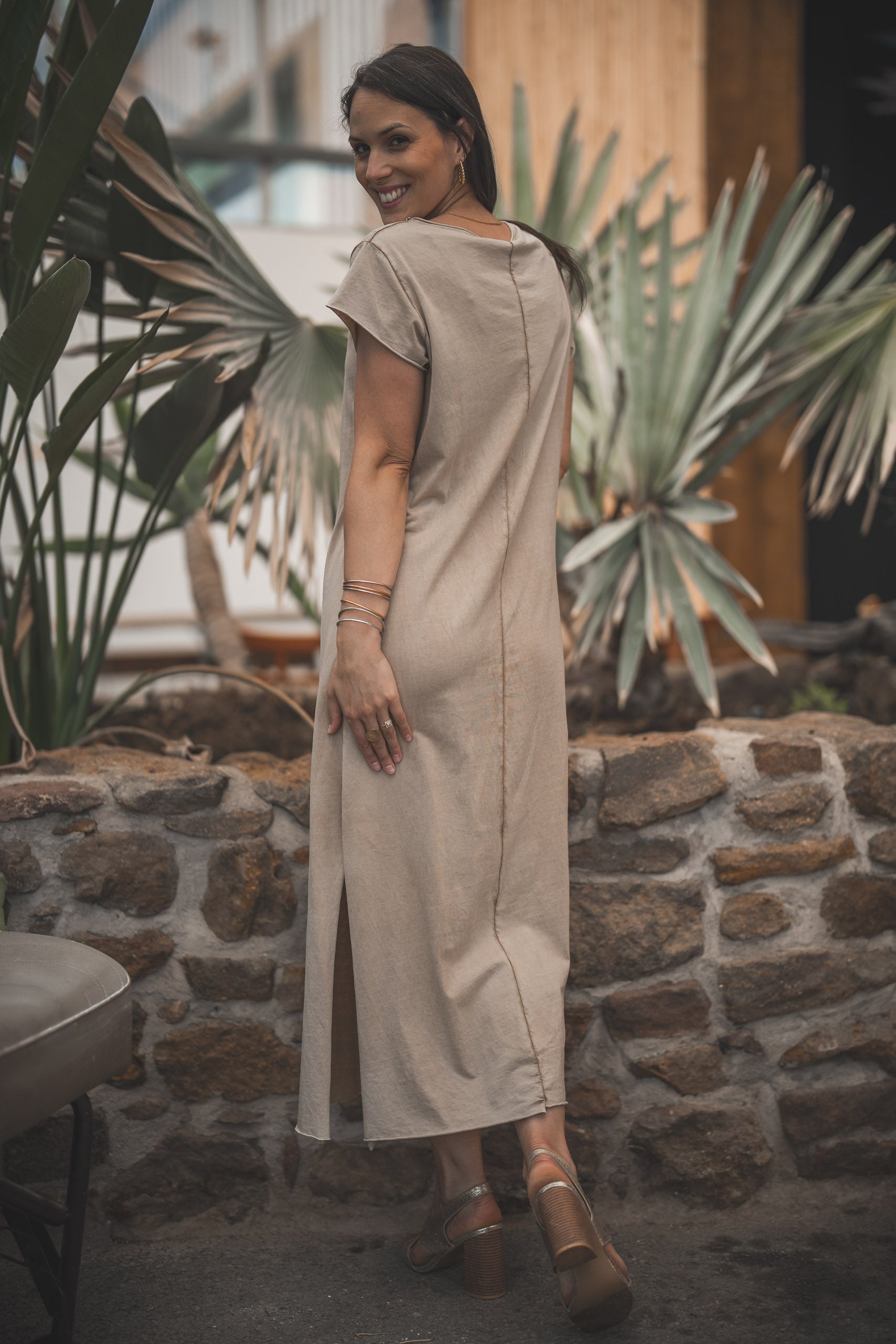Robe col clouté