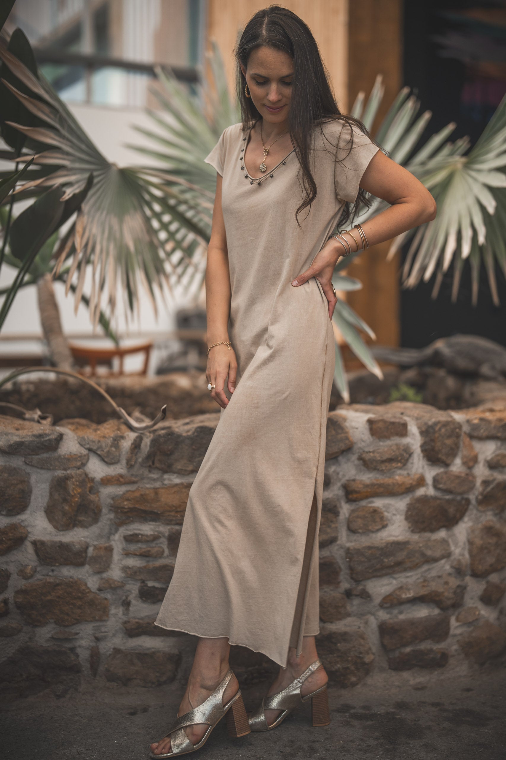Robe col clouté