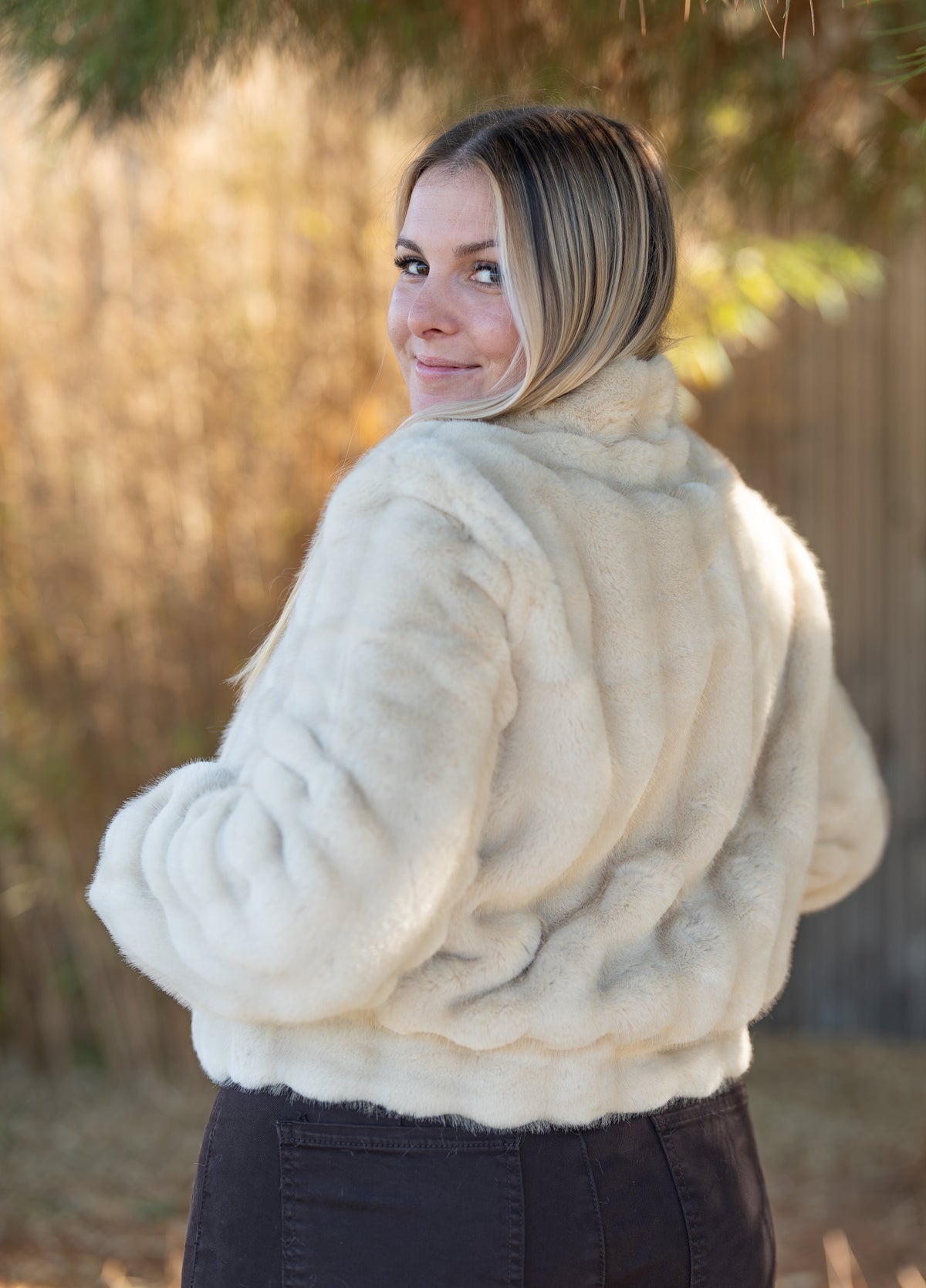 Manteau fourrure court