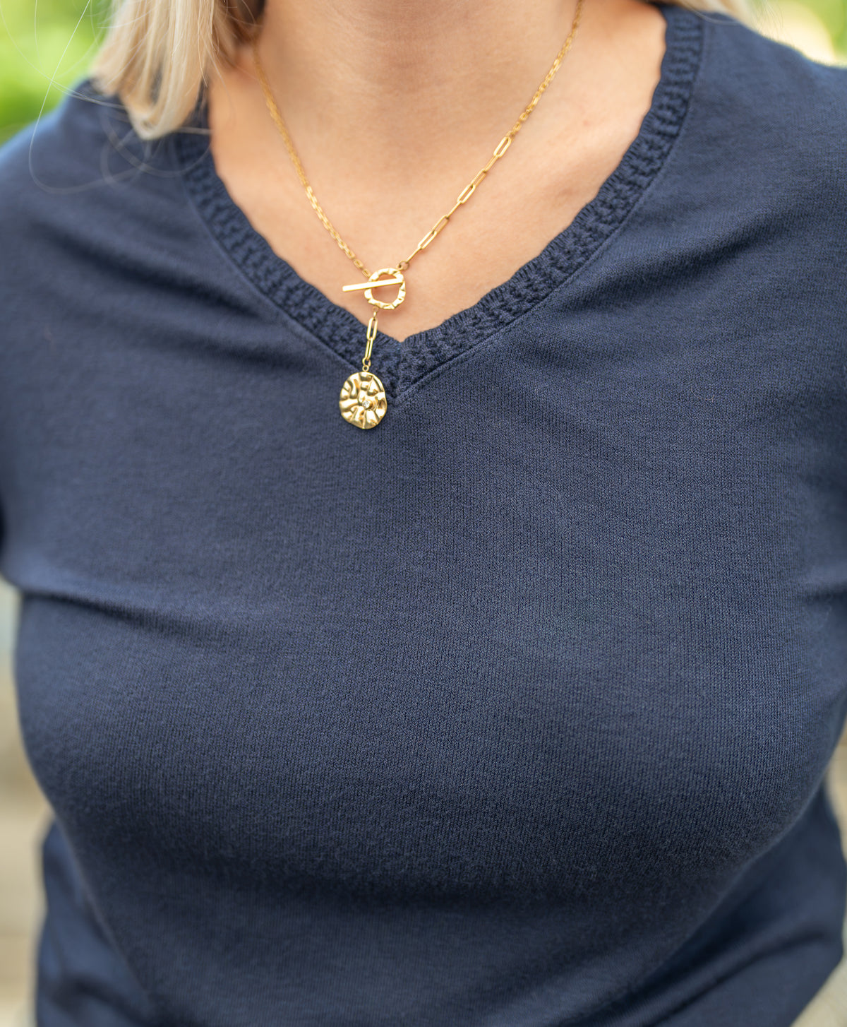 T-shirt col V dentelle