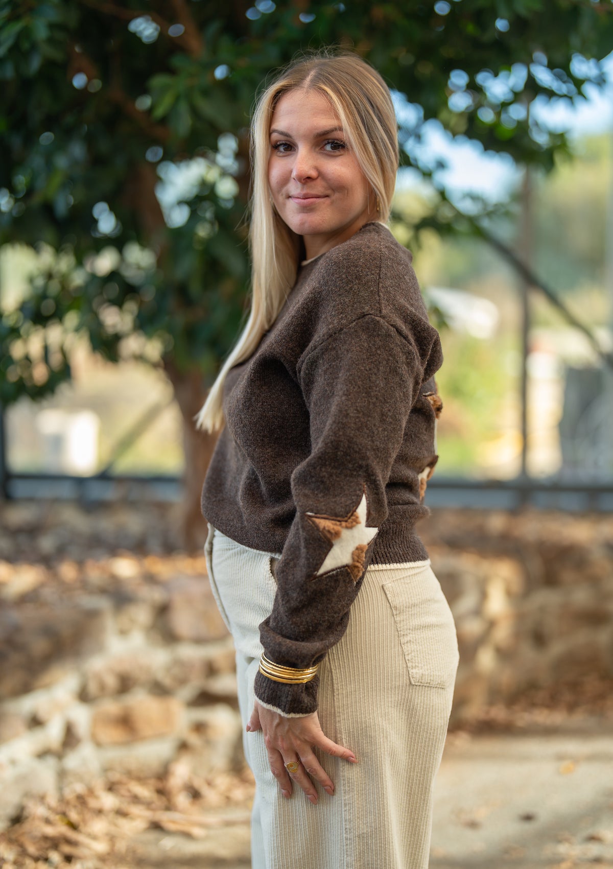 Pull étoile fleurs