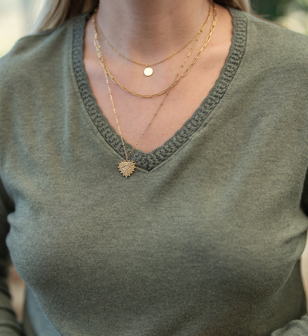 T-shirt col V dentelle