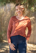 T-shirt col V dentelle