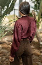 Chemise brodée col volant