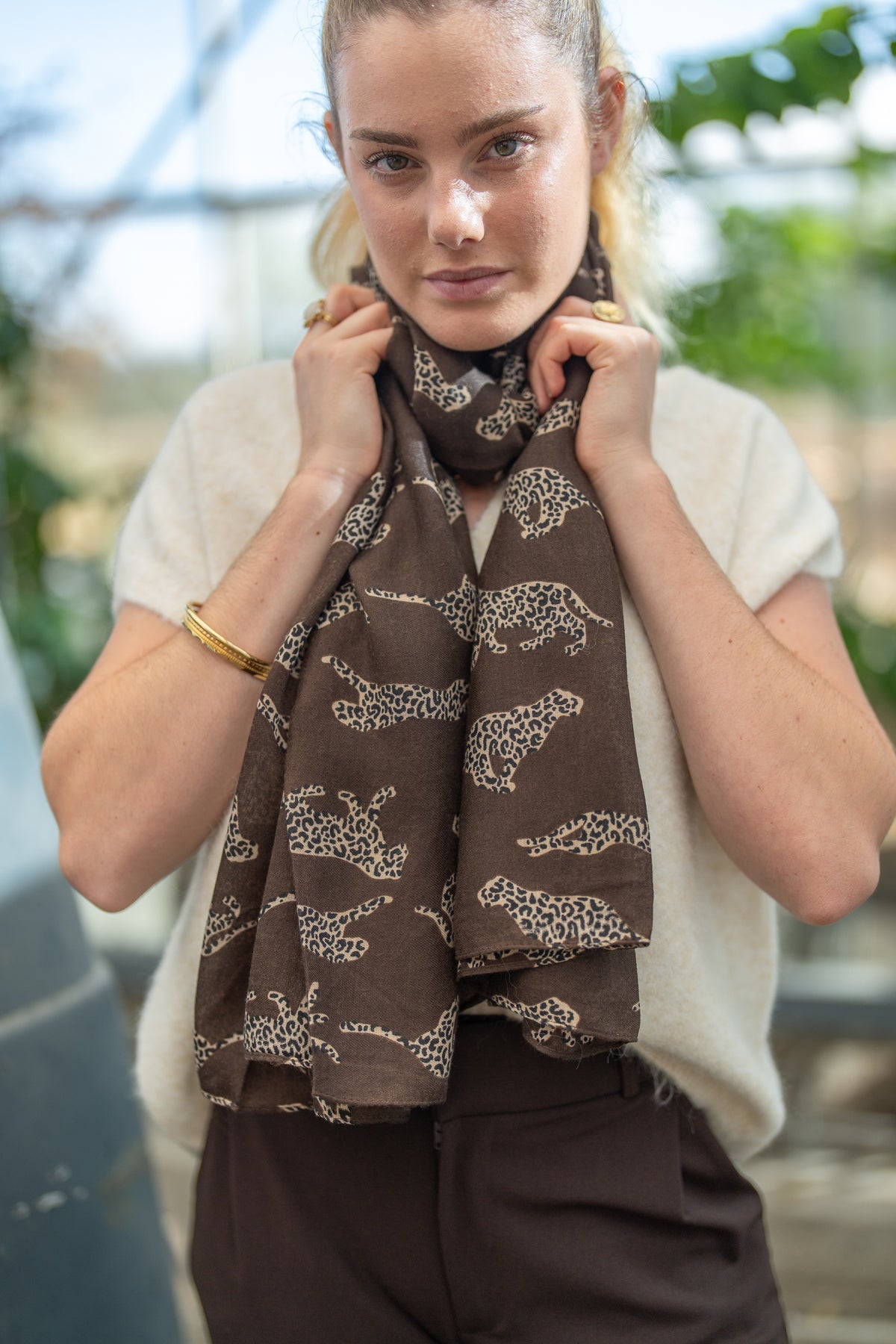 Foulard motif léopard