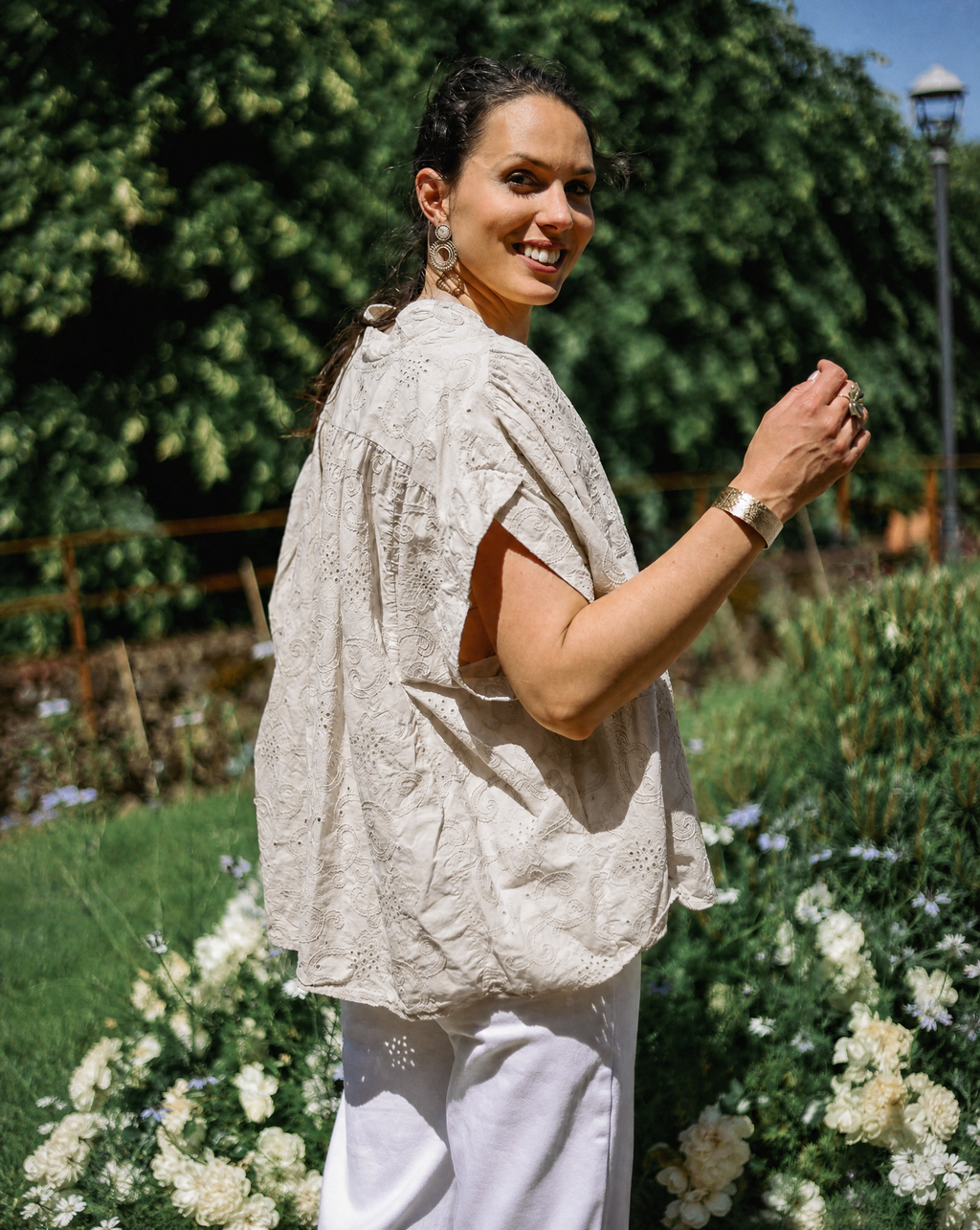 Blouse brodée