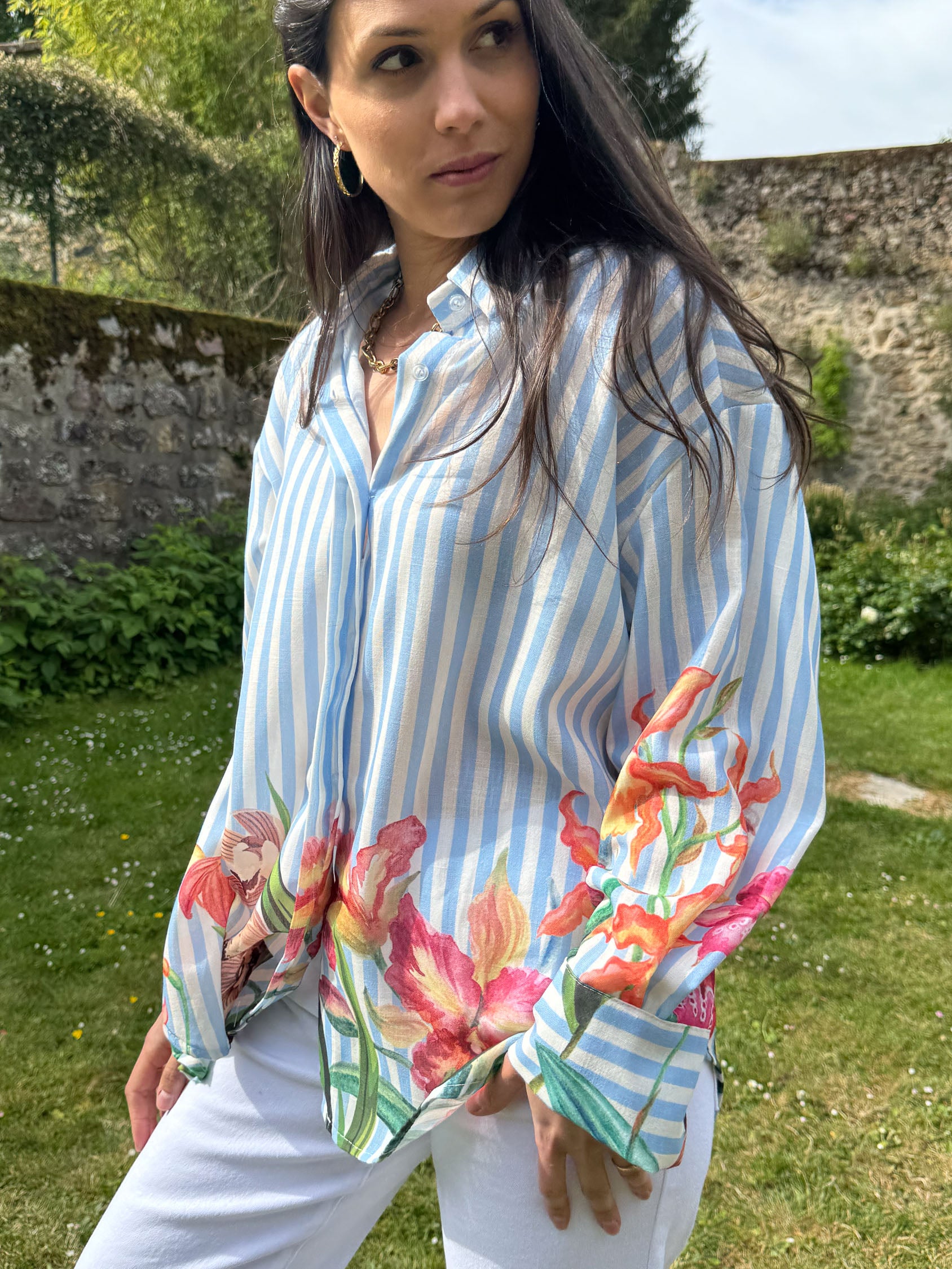 Chemise rayée fleurie