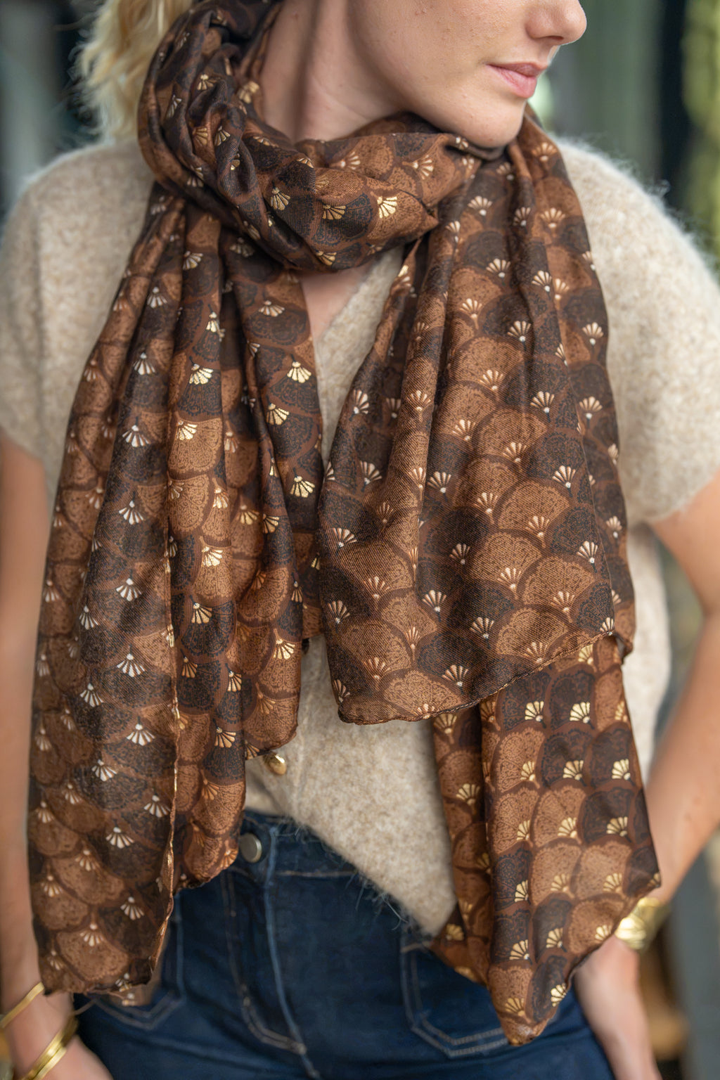 Foulard motif éventail