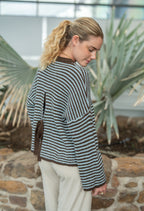 Pull rayé dos noué