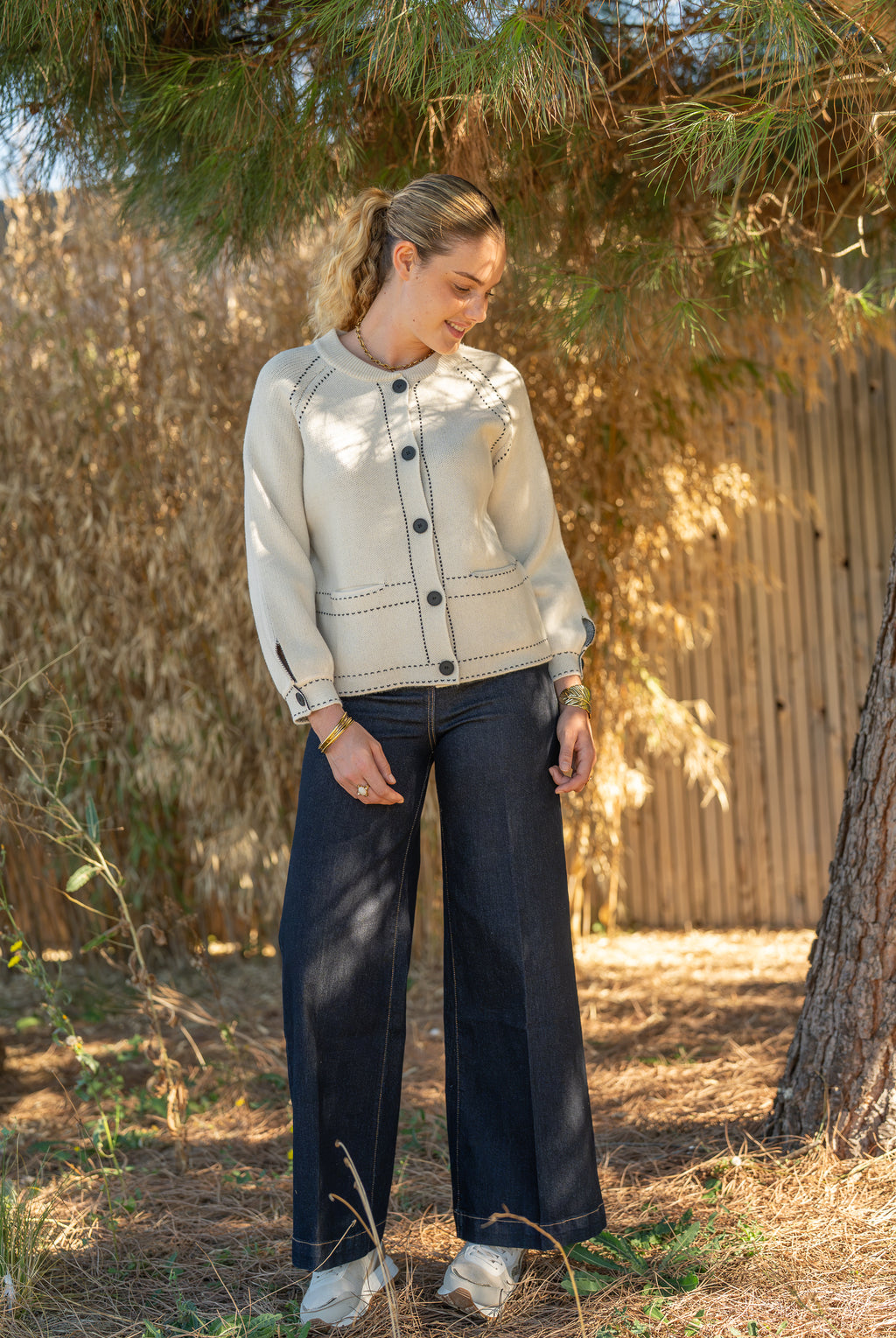 Cardigan coutures